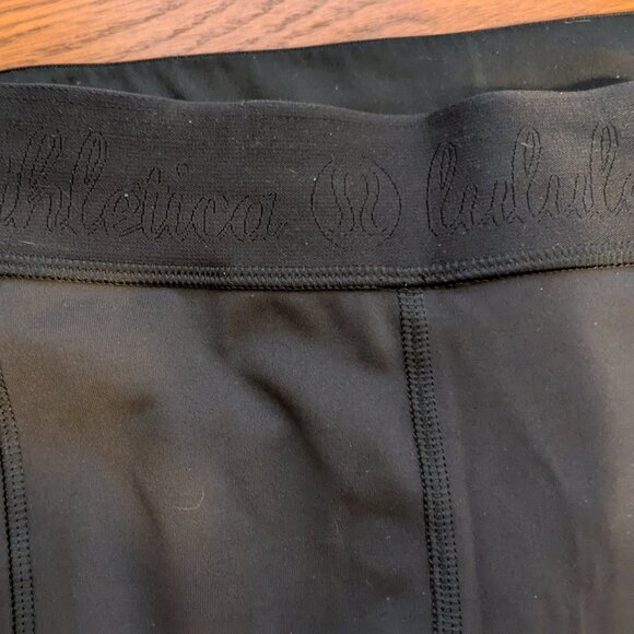 Lululemon black biker shorts Women's Sz 6 - Picture 5 of 12